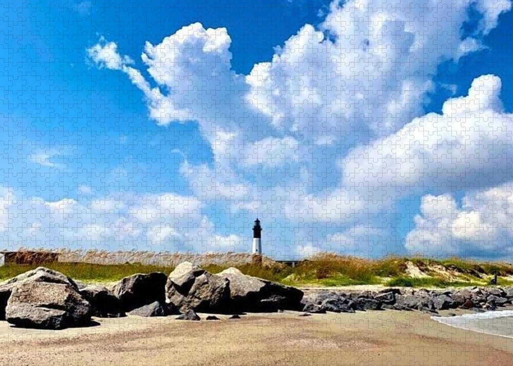 Lighthouse Under Expansive Sky - Puzzle