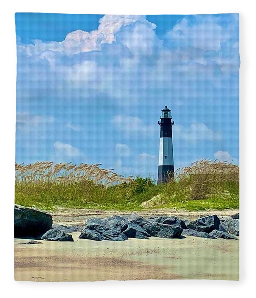 Serene Lighthouse by the Shoreline - Blanket