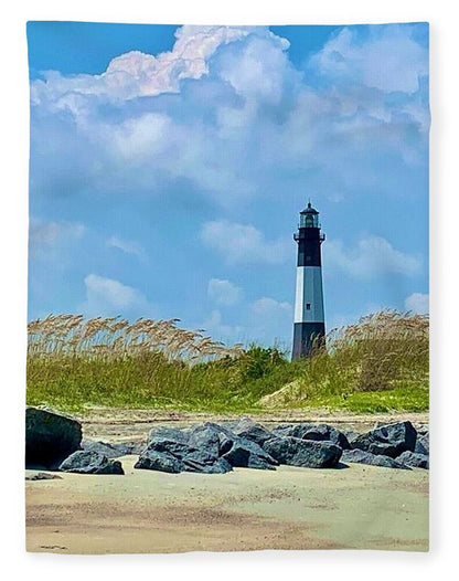 Serene Lighthouse by the Shoreline - Blanket