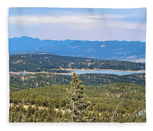 Serene Mountain Lake View - Blanket