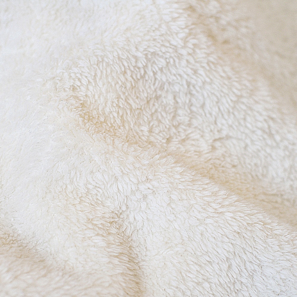 Serene Mountain Lake View - Blanket